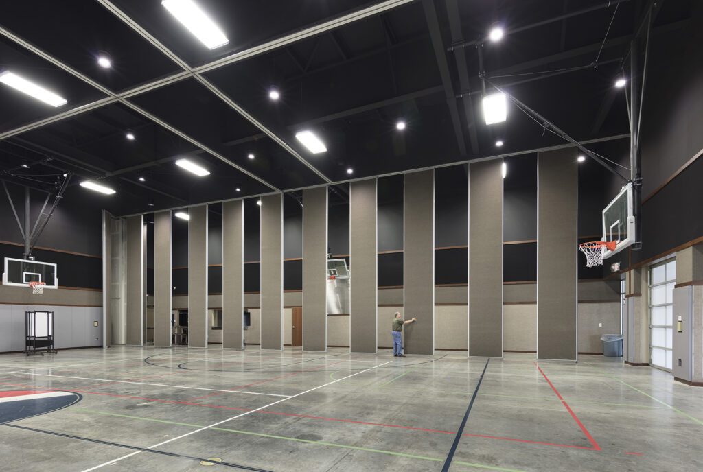Movable Walls by Kwik-Wall. Premium sound control, unlimited finishes, trimmed and untrimmed panel edges